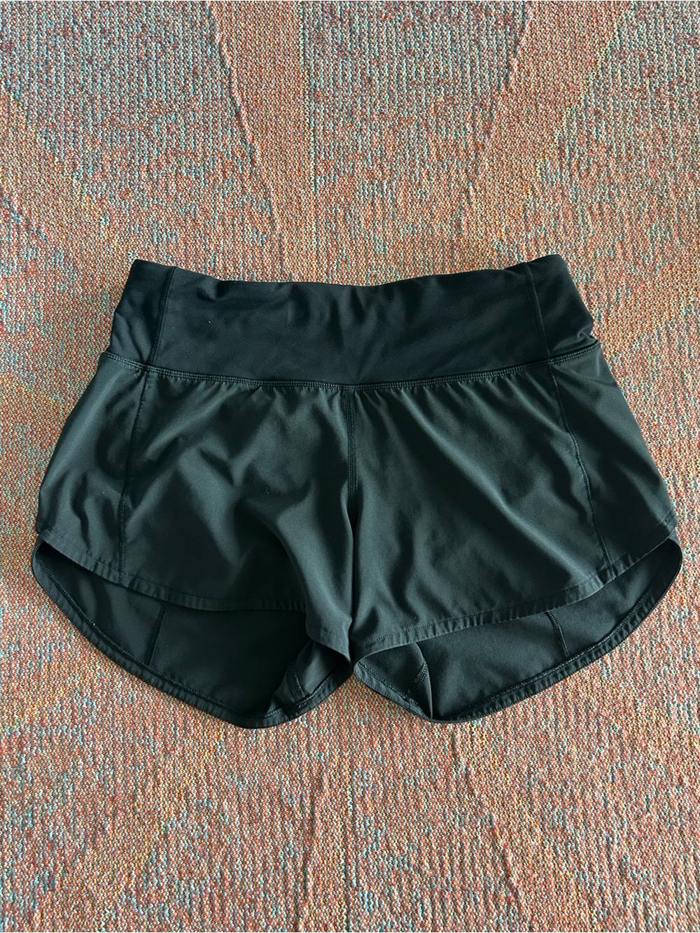 Lululemon Speed Up Low-Rise Lined Short 2.5" Black Size 4